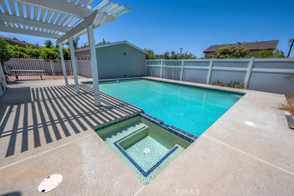 Sunland, CA 91040,11009 Quill AVE