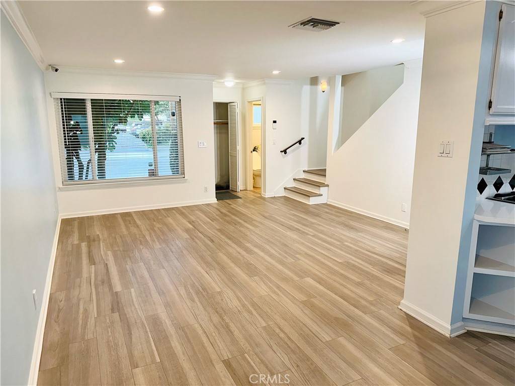 Studio City, CA 91602,11138 Aqua Vista ST #3