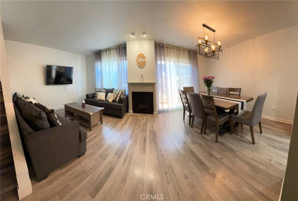 Chatsworth, CA 91311,10125 De Soto AVE #40