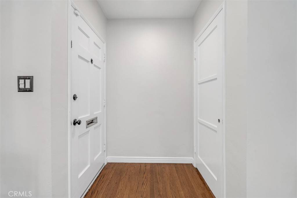 Burbank, CA 91504,2549 N Keystone ST