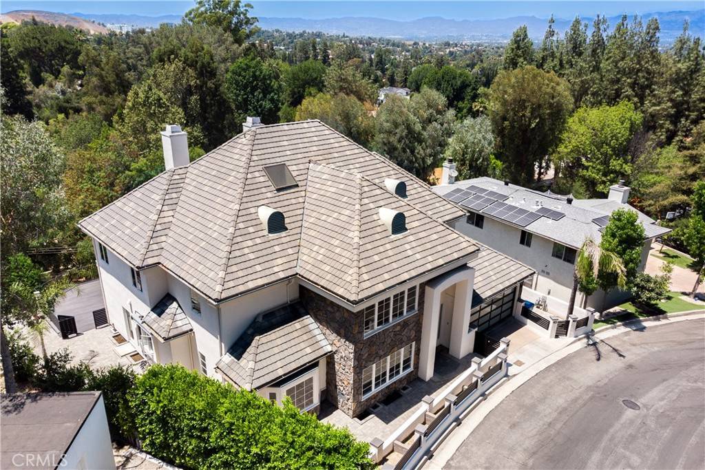 Tarzana, CA 91356,4918 Calvin AVE