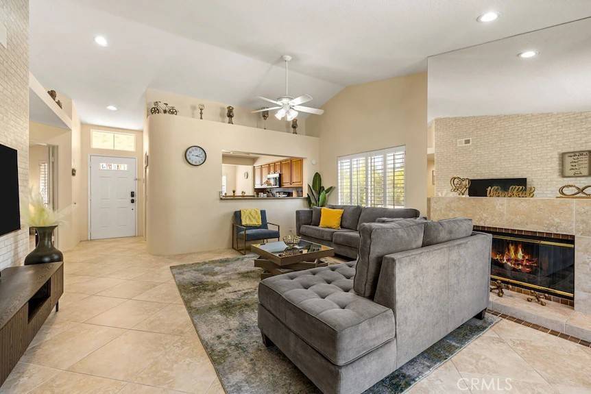 Palm Desert, CA 92211,344 Vista Royale DR