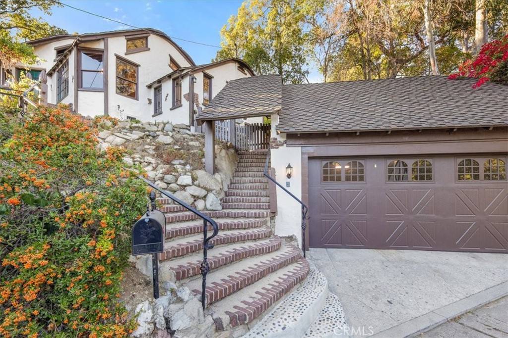Glendale, CA 91208,1855 Verdugo Knolls DR