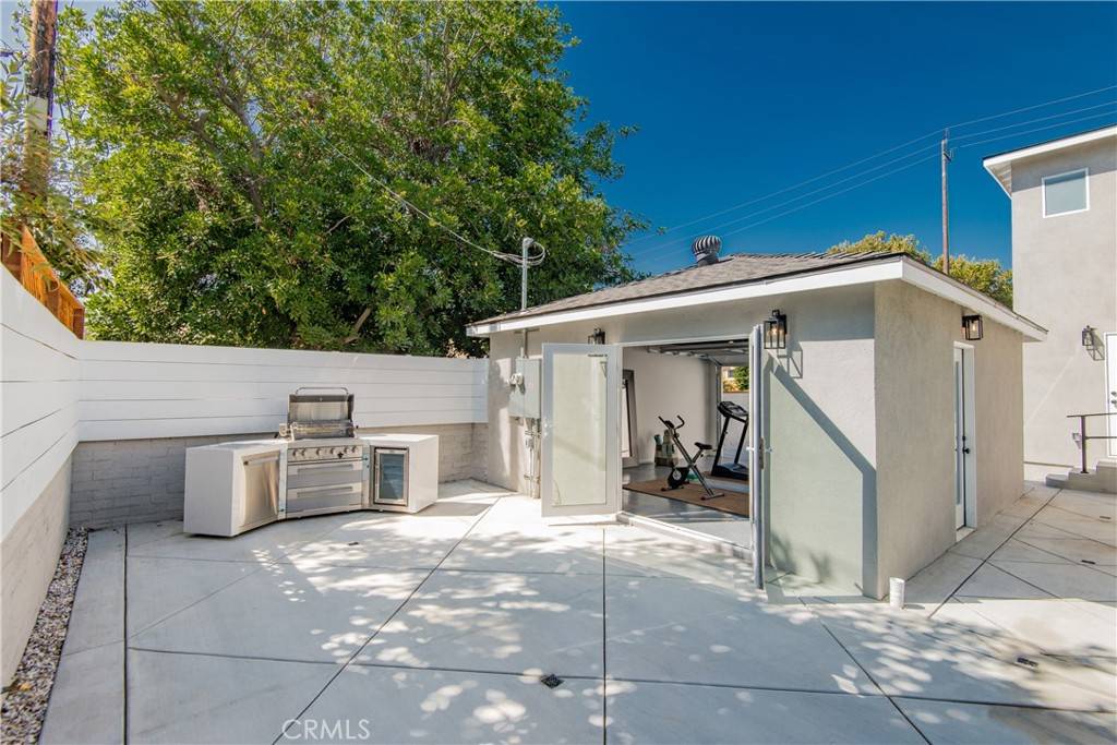 Burbank, CA 91506,340 N Mariposa ST