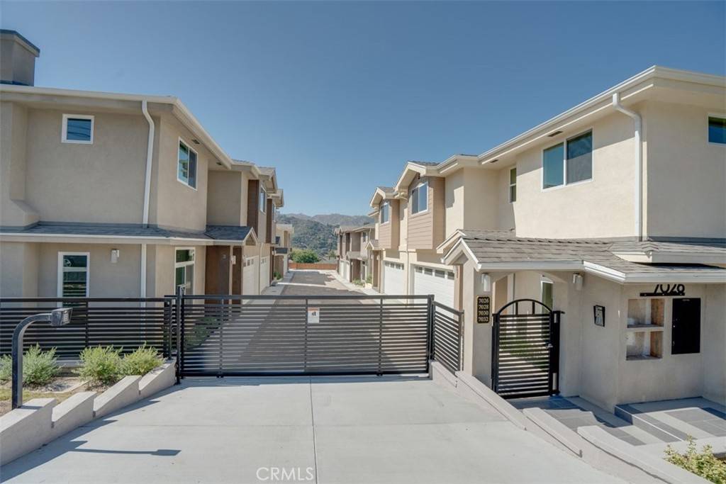 Tujunga, CA 91042,7030 Valmont ST #A