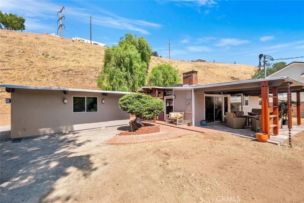 Shadow Hills, CA 91040,10430 Wheatland AVE