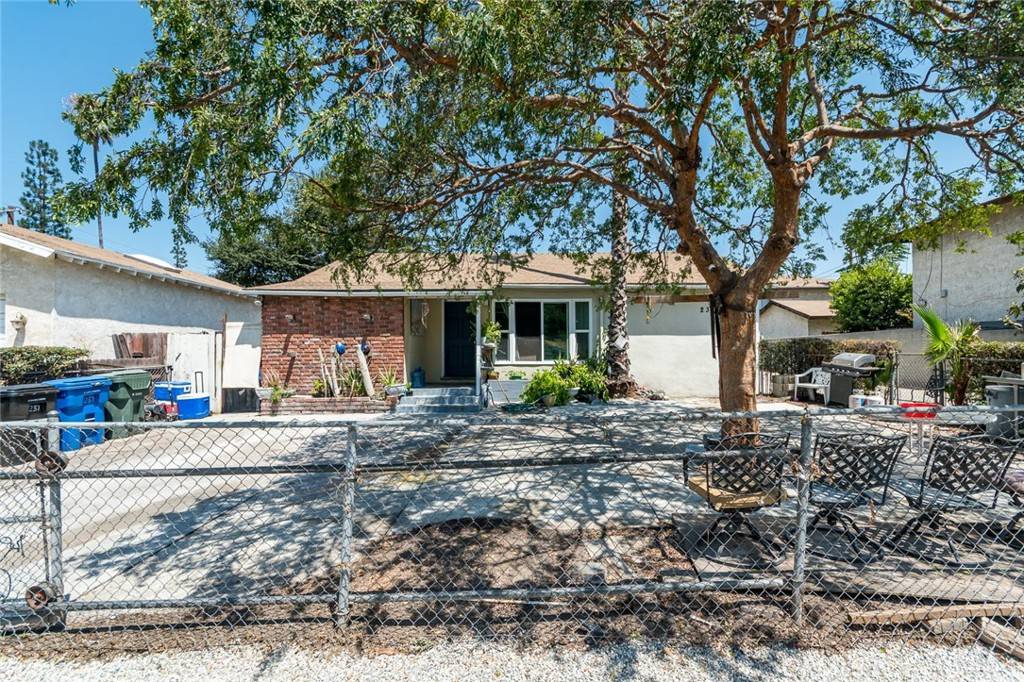 Monrovia, CA 91016,237 W Central AVE
