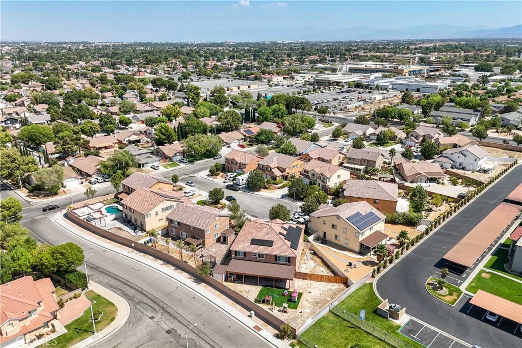 Lancaster, CA 93536,3223 W Avenue J7