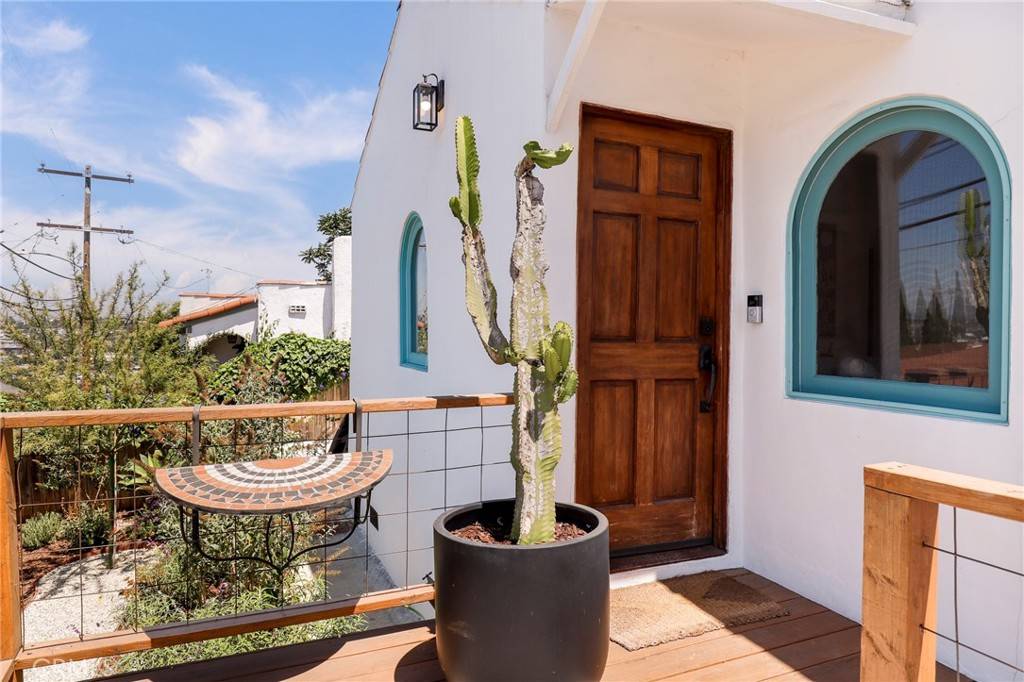 City Terrace, CA 90063,1336 Helen DR