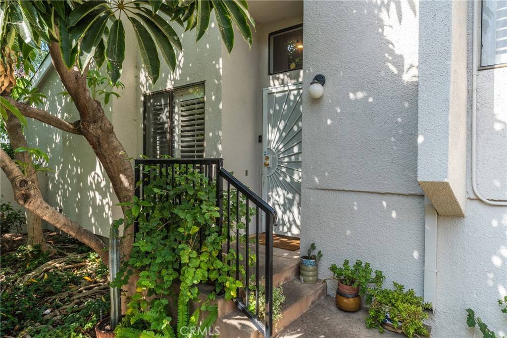 Fullerton, CA 92831,2910 Barrington CT #147