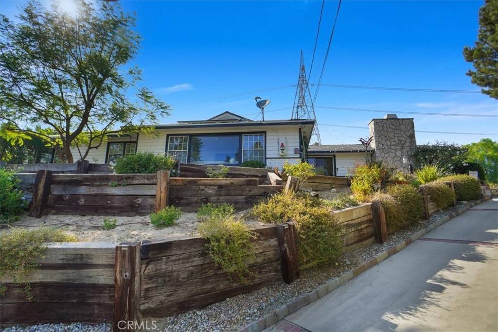 Shadow Hills, CA 91040,10557 Mahoney DR