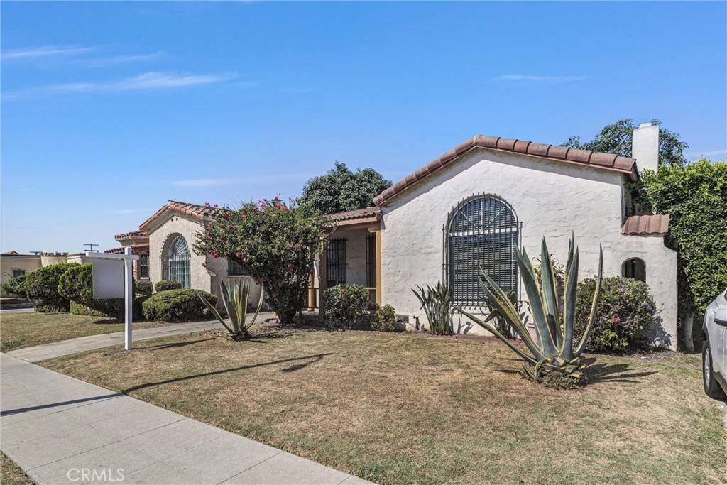 Los Angeles, CA 90047,6515 Cimarron ST