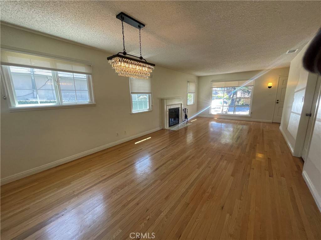 La Canada Flintridge, CA 91011,353 Baptiste WAY