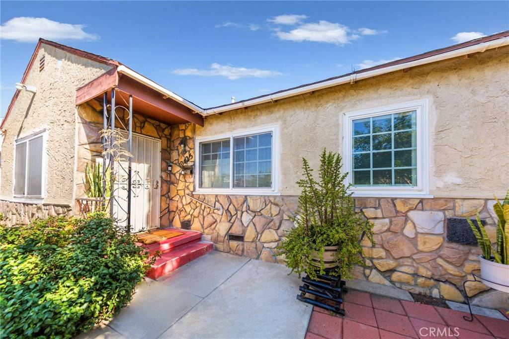 Sun Valley, CA 91352,10425 Rainier ST