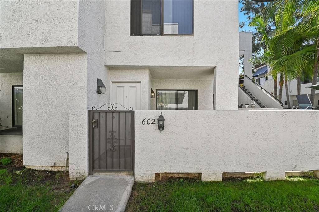 Baldwin Park, CA 91706,602 Park Shadow CT