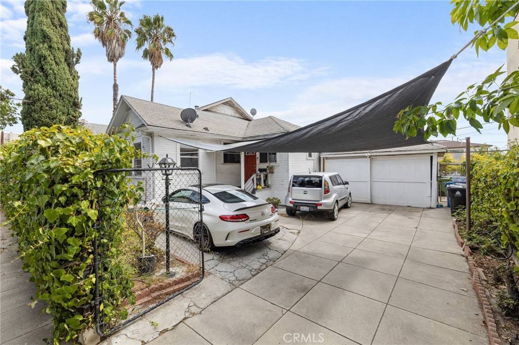 Los Angeles, CA 90026,1185 Edgemont