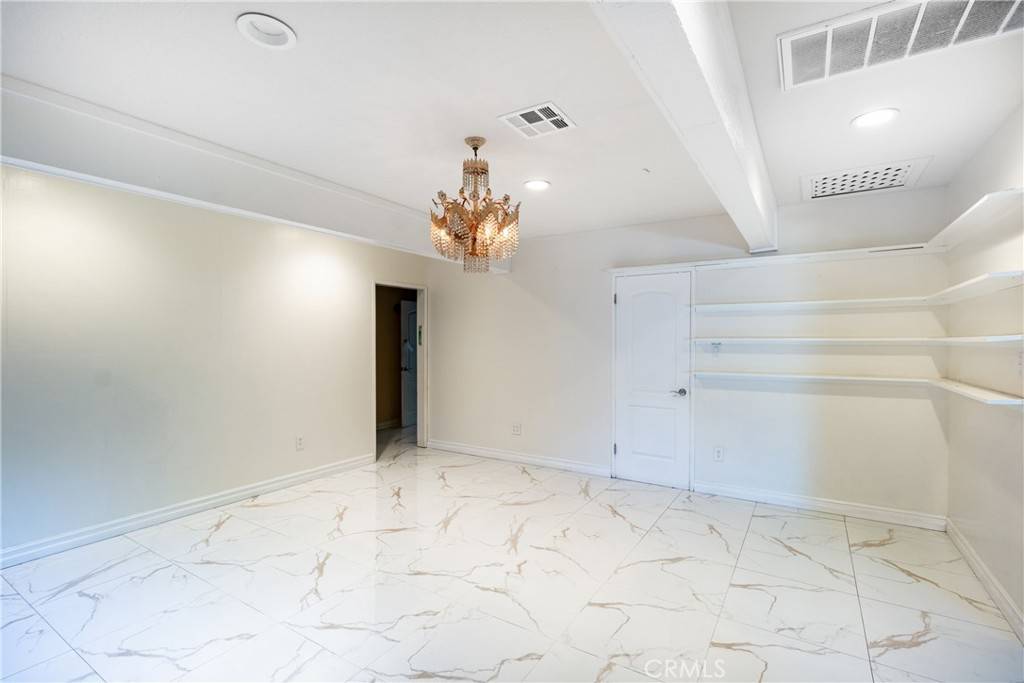 Tarzana, CA 91335,6340 Wilbur AVE