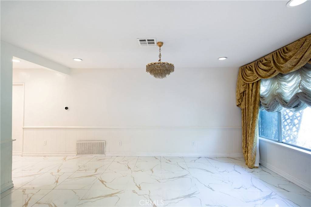 Tarzana, CA 91335,6340 Wilbur AVE