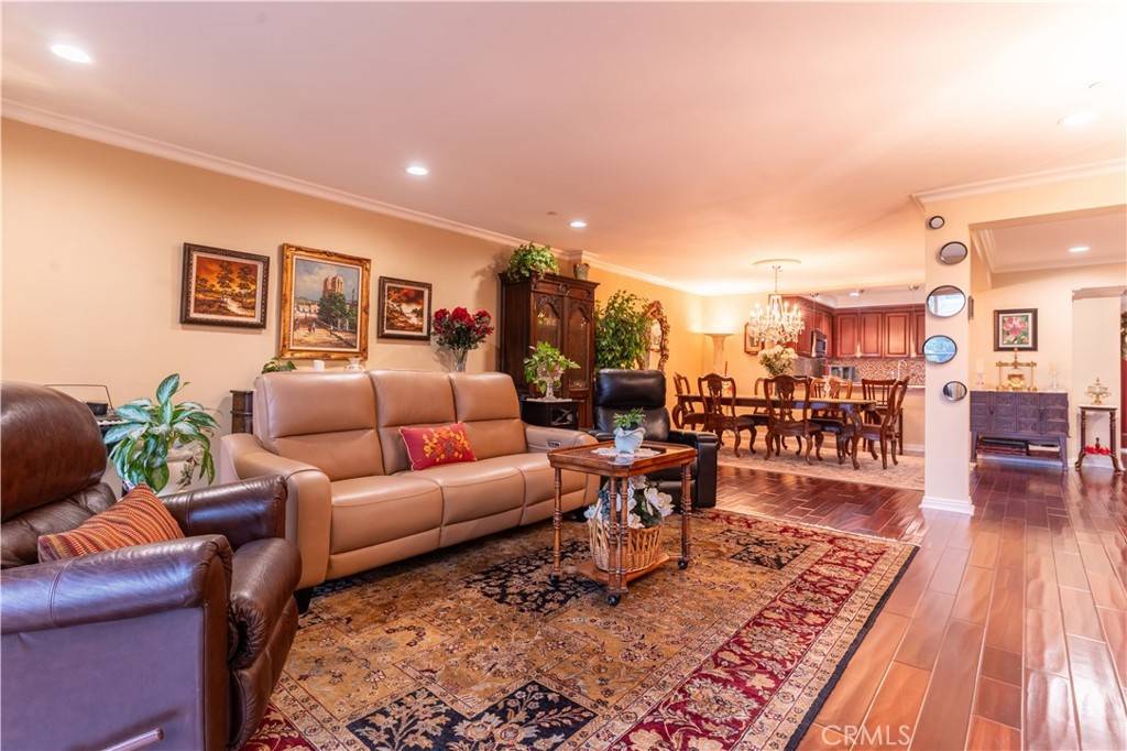 Sherman Oaks, CA 91403,4533 Vista Del Monte AVE #201