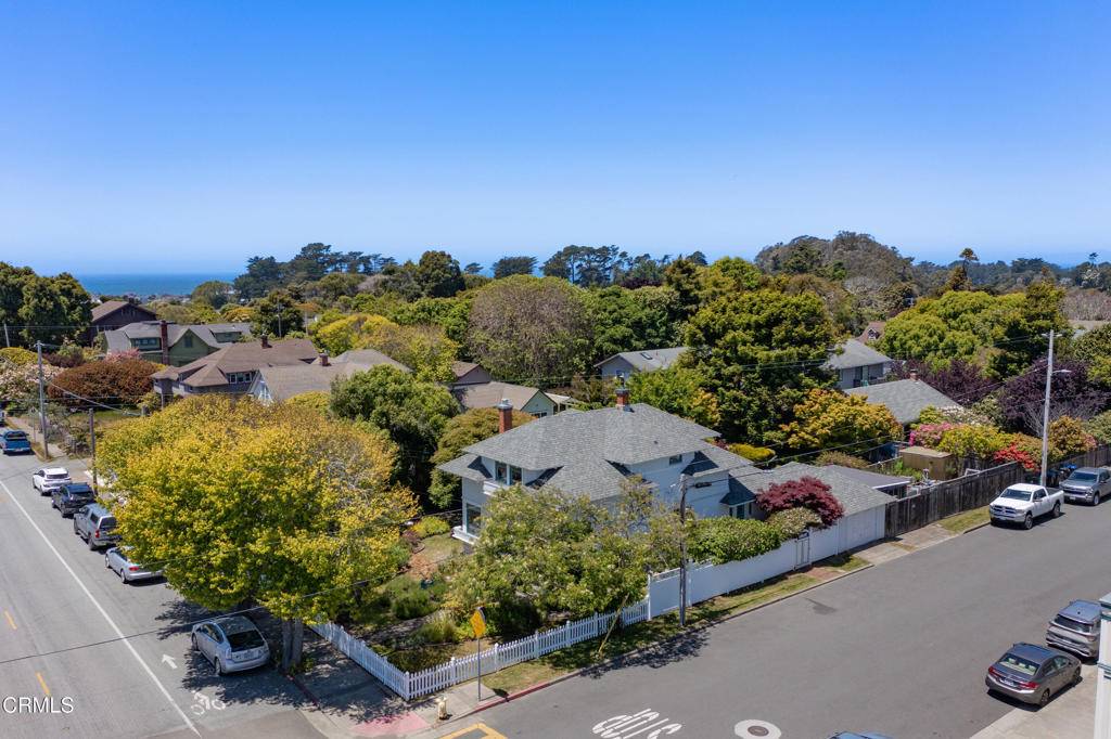 Fort Bragg, CA 95437,661 E Fir ST