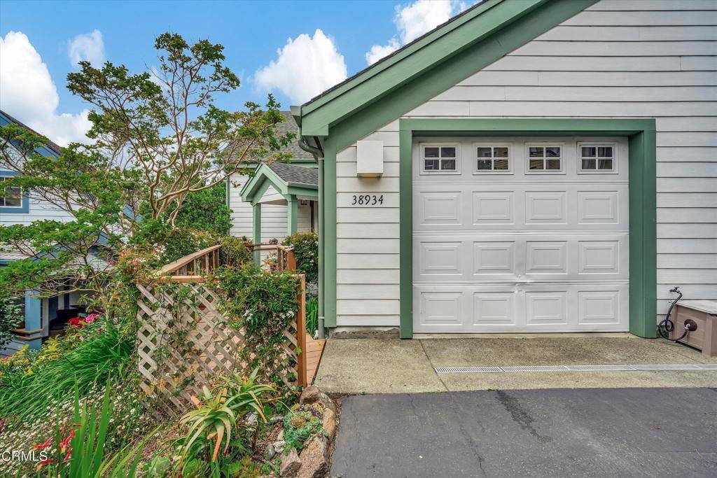 Gualala, CA 95445,38934 Cypress WAY