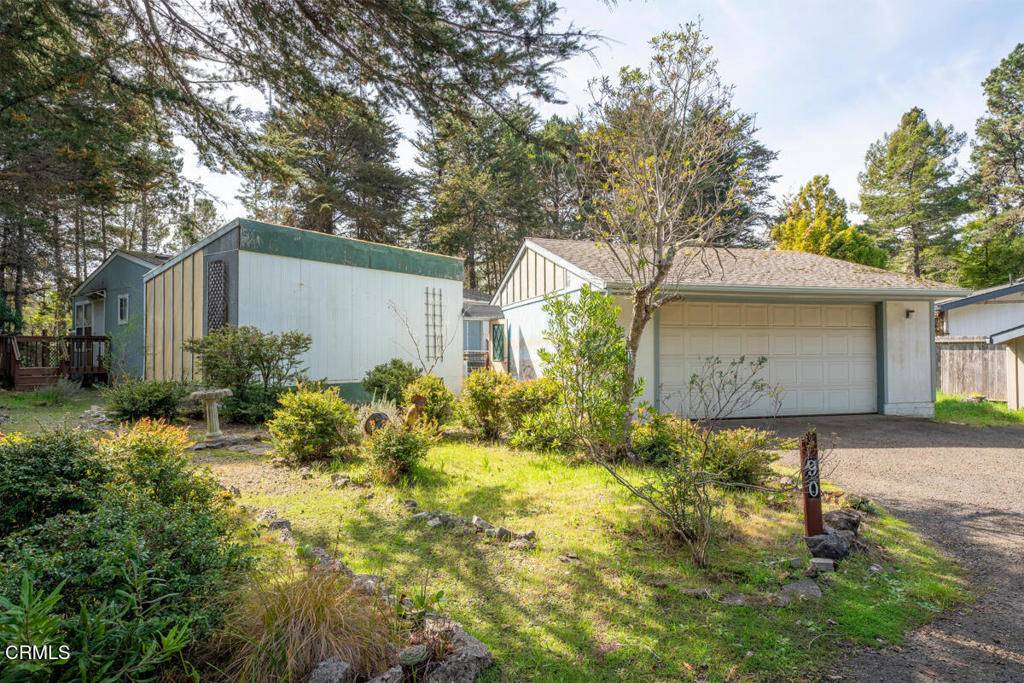 Little River, CA 95456,43300 Little River Airport RD #90
