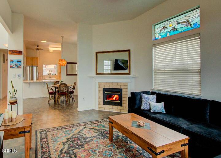 Fort Bragg, CA 95437,924 Glass Beach DR