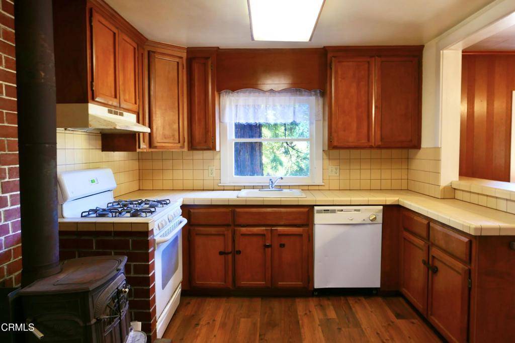 Fort Bragg, CA 95437,32351 Highway 20
