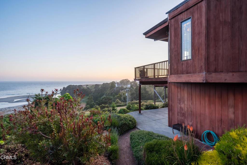 Mendocino, CA 95460,44771 Crestwood DR