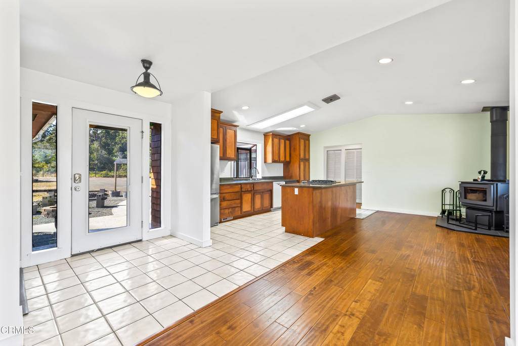 Fort Bragg, CA 95437,32500 Gibney LN