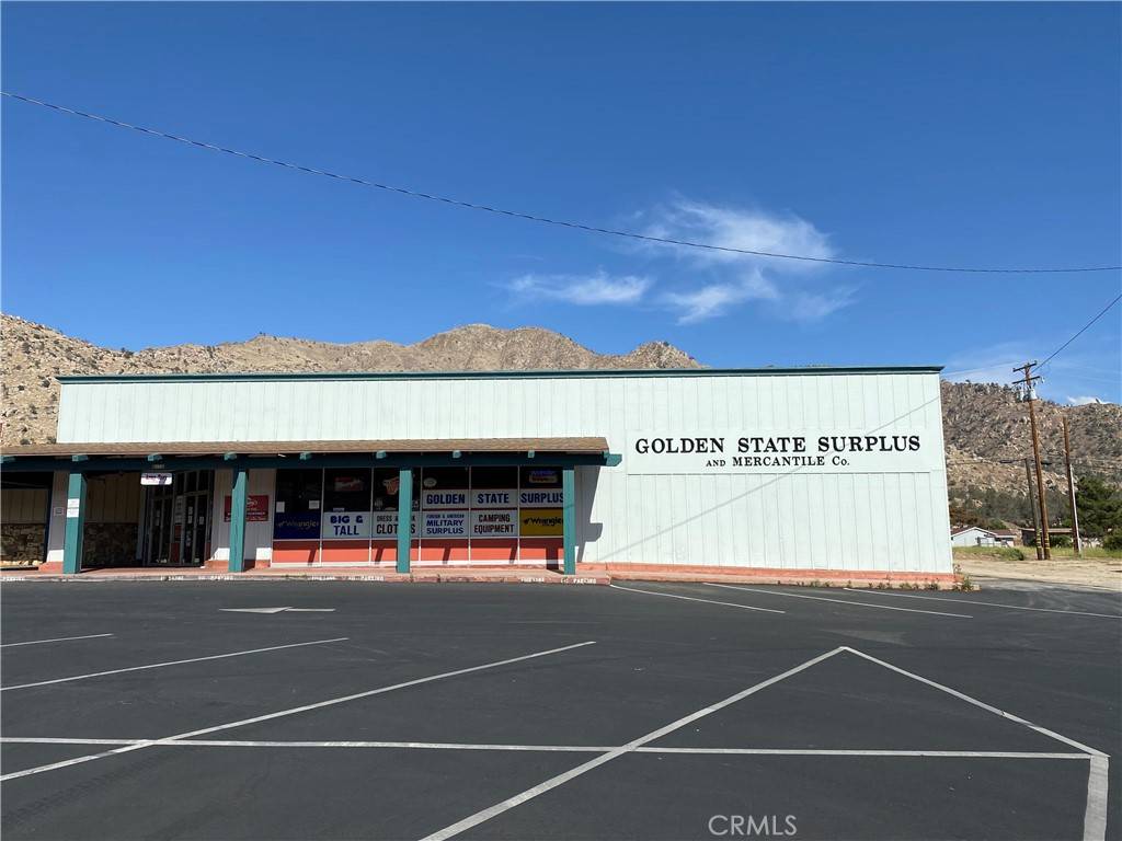 Lake Isabella, CA 93240,6112 Lake Isabella BLVD