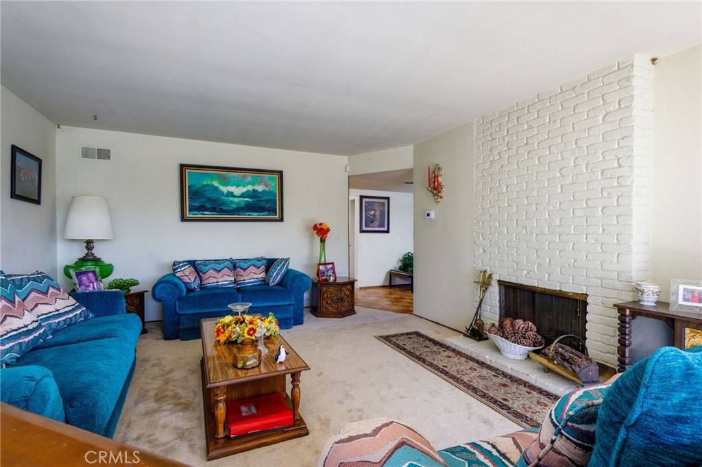 Altadena, CA 91001,278 Parkman ST