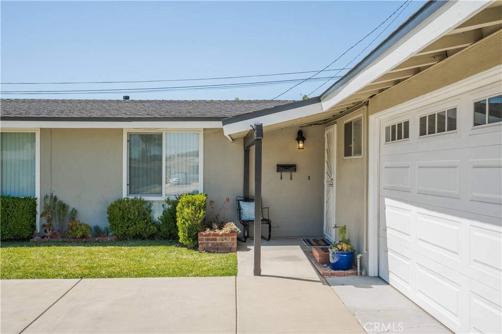 Glendora, CA 91741,307 S Treanor AVE
