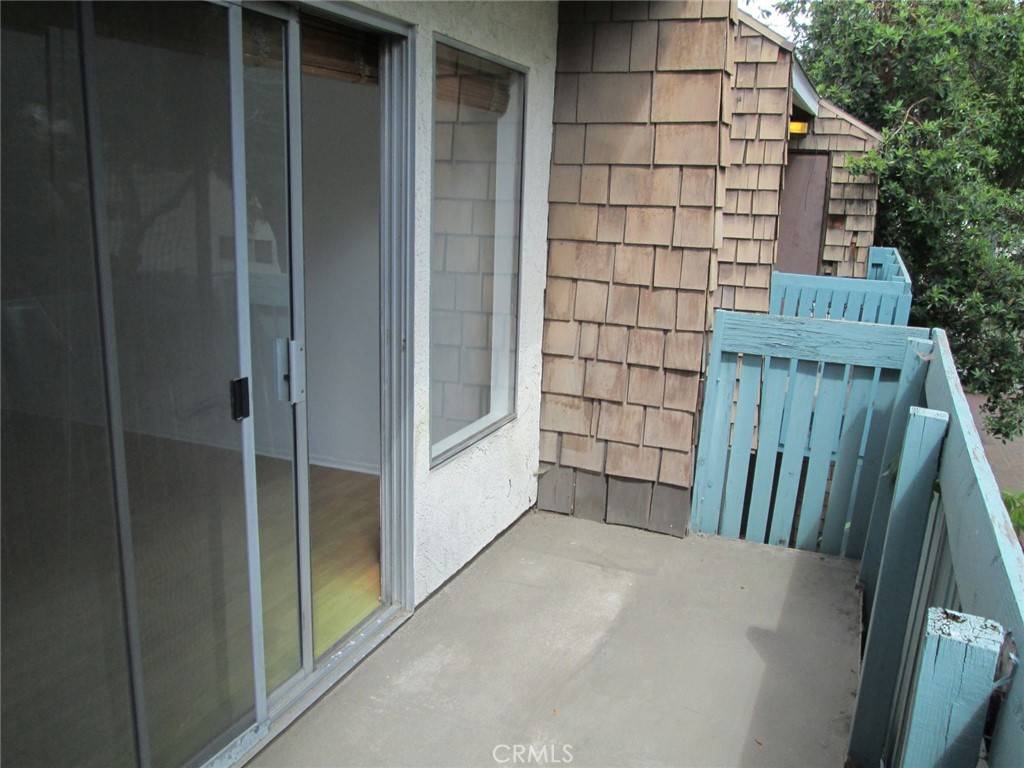 Tarzana, CA 91356,5700 Etiwanda AVE #212