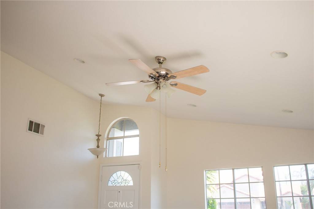 Rialto, CA 92377,2147 W Fairview DR