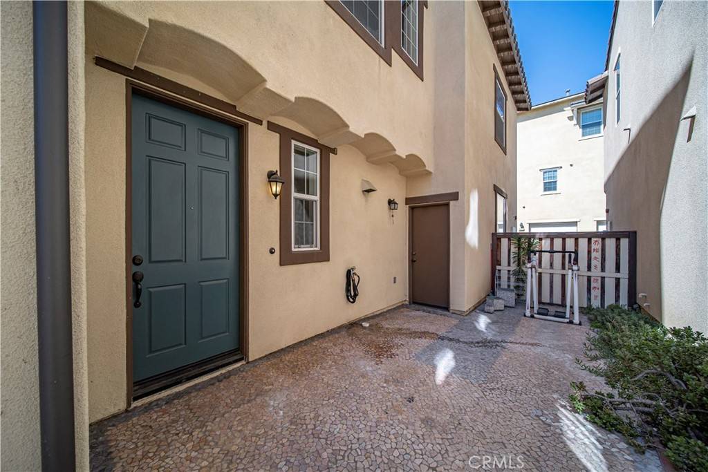 Montclair, CA 91763,10381 Via Palma