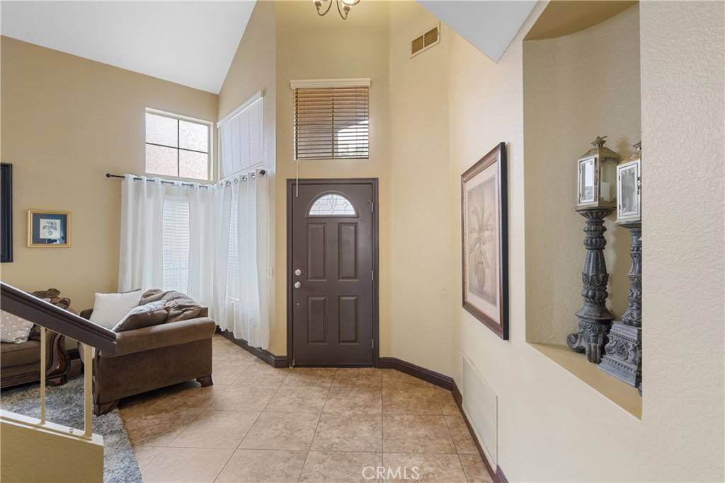 Fontana, CA 92337,15539 Carrera DR