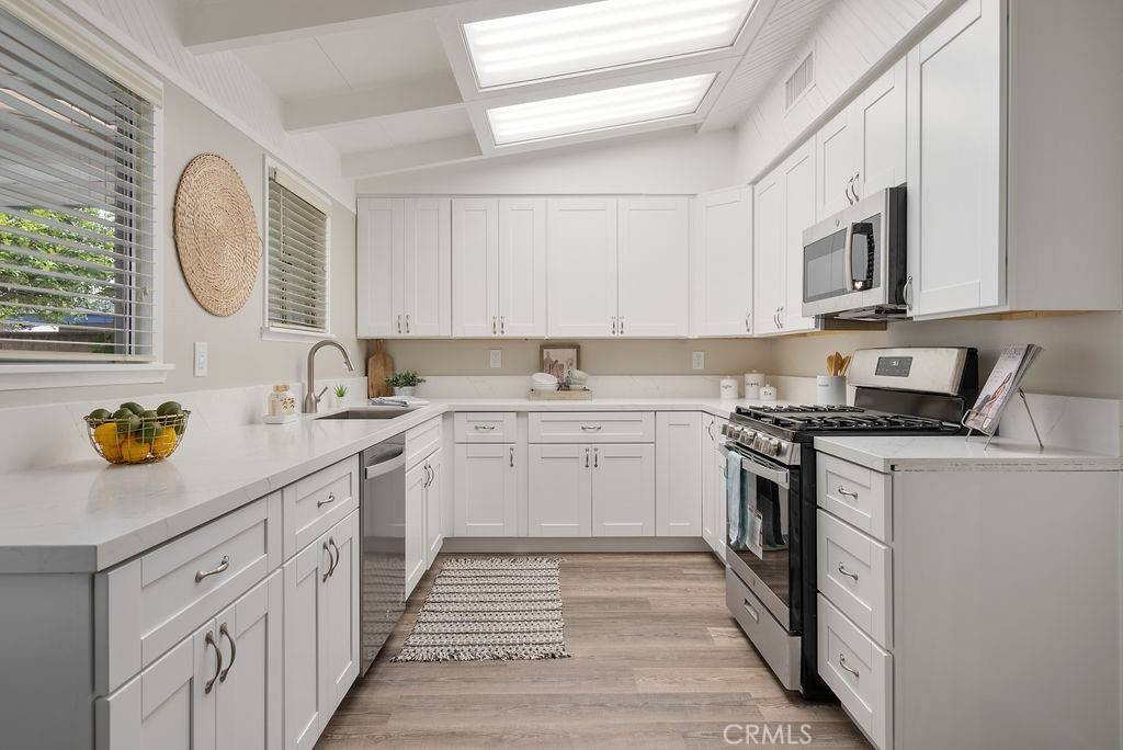 Glendora, CA 91740,860 Brightview DR