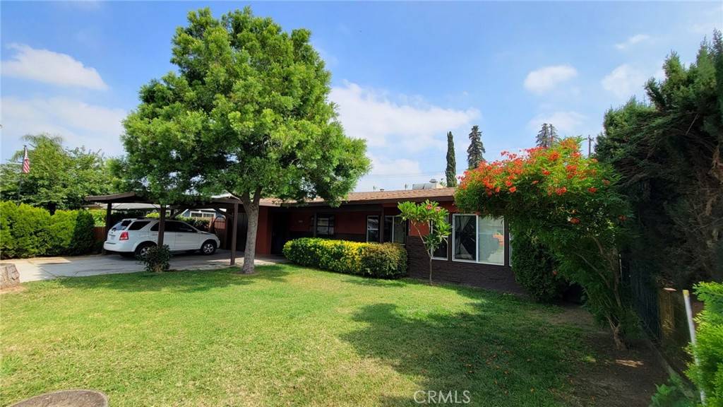 Colton, CA 92324,810 Latham ST