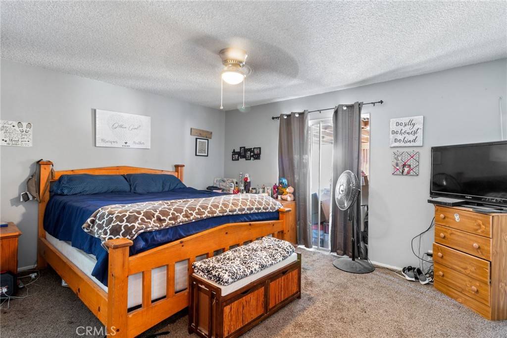 Hesperia, CA 92345,15063 Mauna Loa St