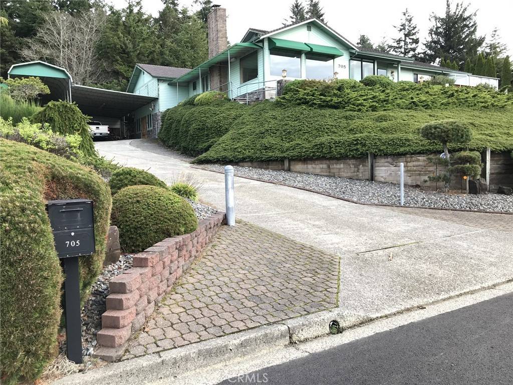 Outside Area (outside Ca), OR 97420,705 prefontaine dr