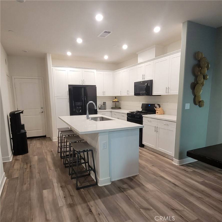 Rialto, CA 92376,460 N Glenwood AVE