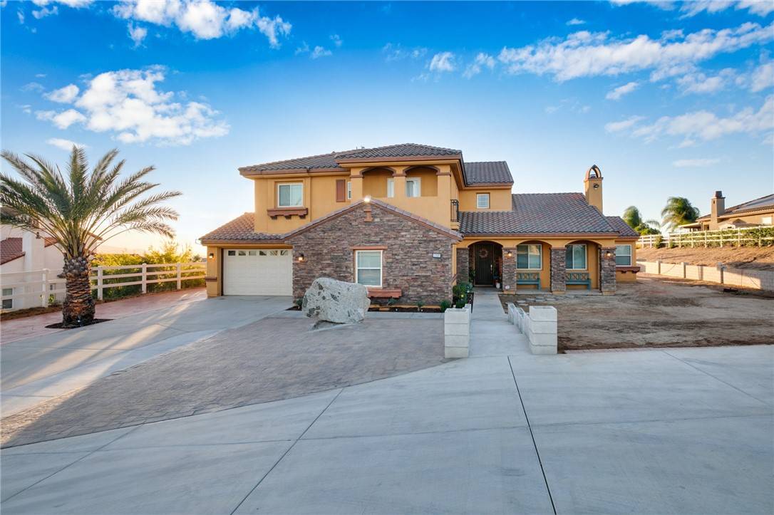 Riverside, CA 92504,17531 Fairbreeze CT