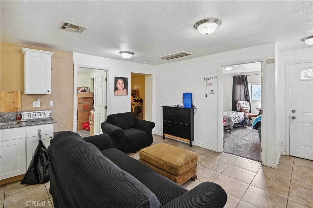 Colton, CA 92324,146 S 4th ST