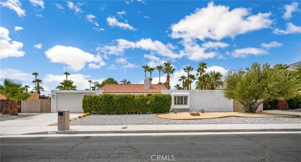 Palm Springs, CA 92262,803 E El Conquistador