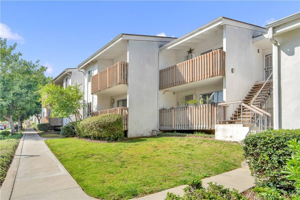 Montebello, CA 90640,1661 Neil Armstrong ST #141