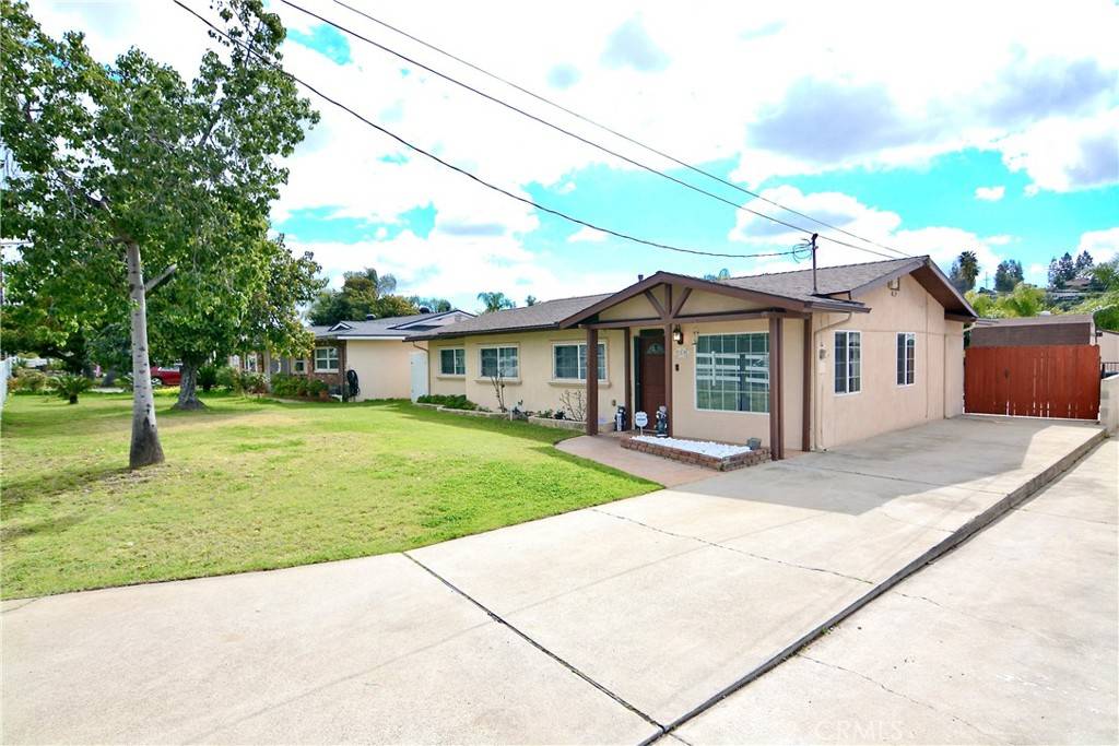 San Dimas, CA 91773,320 W Allen AVE