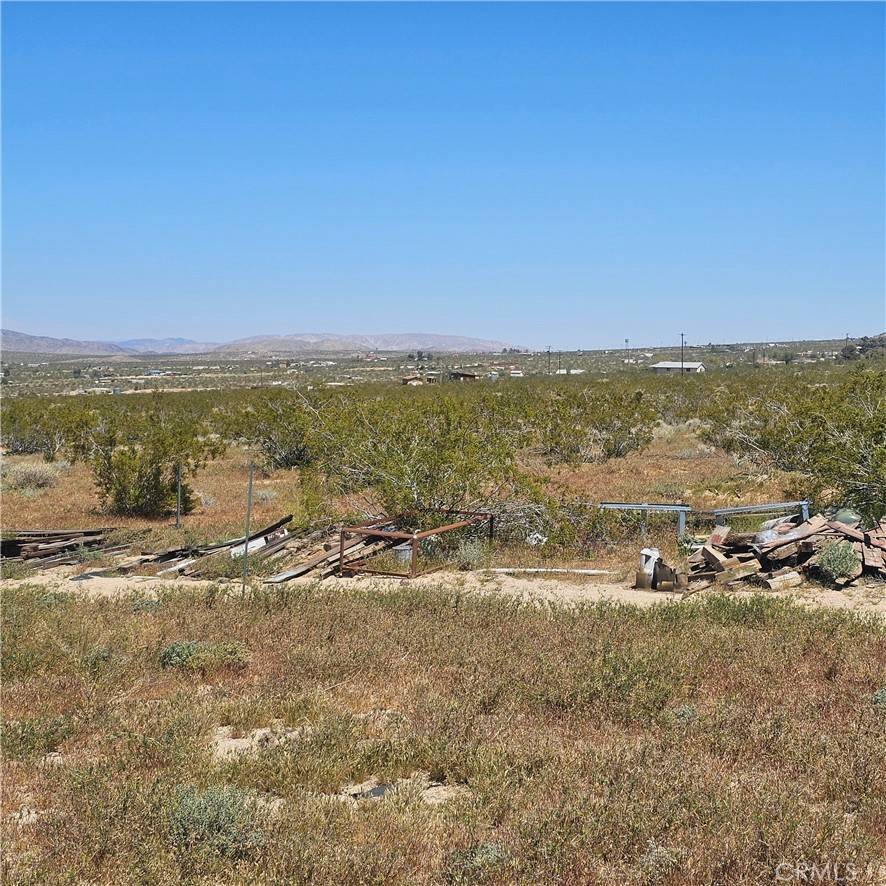 Johnson Valley, CA 92285,4852 Rock Corral Rd.