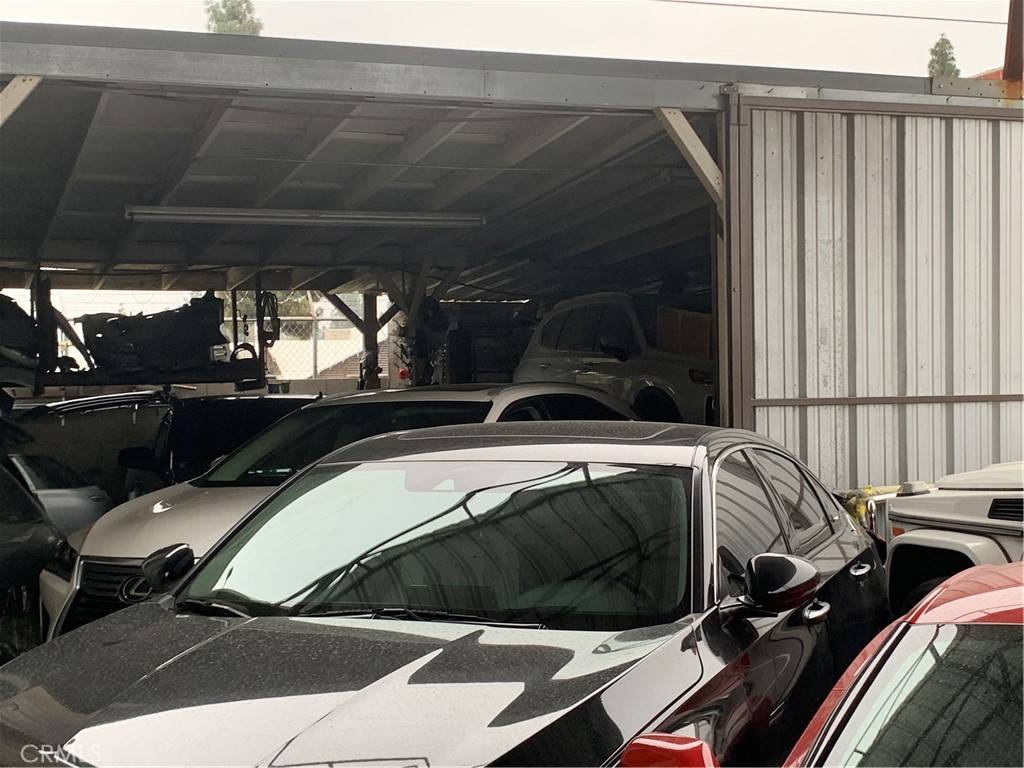 Covina, CA 91722,846 W Front ST