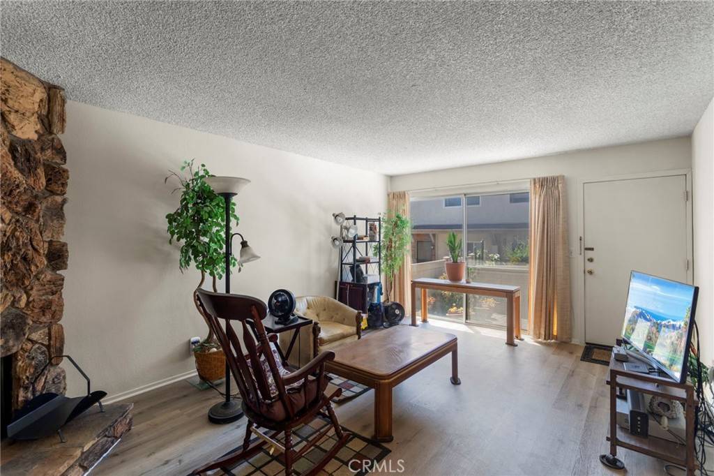 Newbury Park, CA 91320,1321 Ramona DR